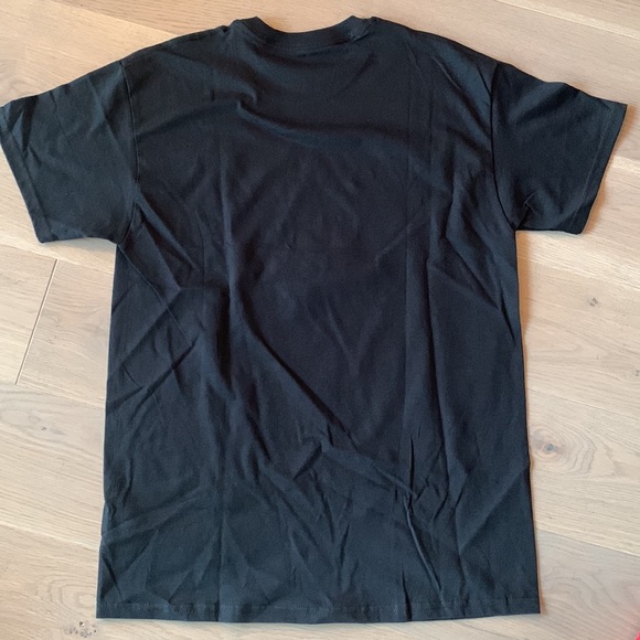 Brand new black t-shirt - Picture 2 of 2